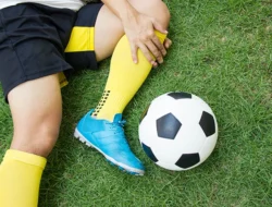 Cara Klub Sepak Bola Mengelola Pemain Rentan Cedera Secara Efektif dan Aman